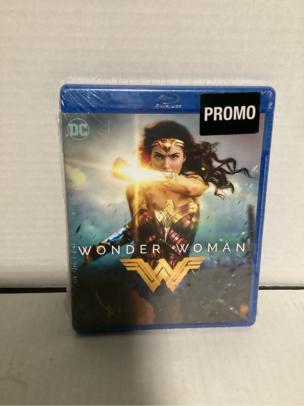 DC Comics Wonder Woman Blu-ray – Blue, Gold & Red Artwork